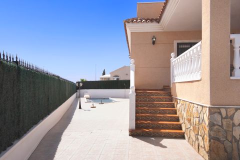 Villa i La Marina, Alicante, La Marina - € 449.500 | Ref: NP: 737 - foto 11