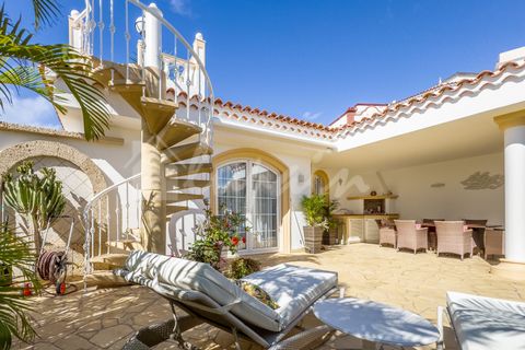 Villa i Adeje, Tenerife, Adeje - € 2.800.000 | Ref: LP33635 - foto 1