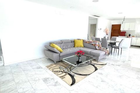 Villa i San Eugenio, Tenerife, San Eugenio - € 1.900.000 | Ref: LP33530 - foto 7