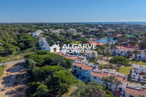 Villa i Almancil, Faro, Almancil - € 1.050.000 | Ref: MG258673M - foto 1