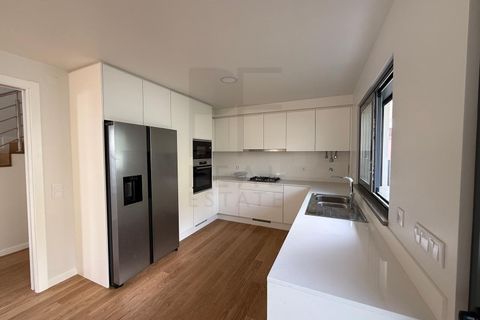 Villa i Alcabideche, Lisbon, Alcabideche - € 1.150.000 | Ref: MOR_4290 - foto 13