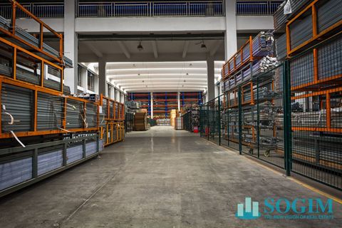 L'establiment comercial a Truccazzano, Milan, Truccazzano - € 40.200/mes | Ref: 330290 - foto 6