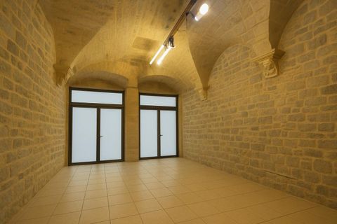 Erhvervsejendom i Millau, Aveyron, Millau - € 58.000 | Ref: 27BDEC72849A4D57 - foto 8
