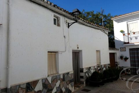 Villa a Alfarnatejo, Malaga, Alfarnatejo - € 74.900 | Ref: XL4622 - foto 2