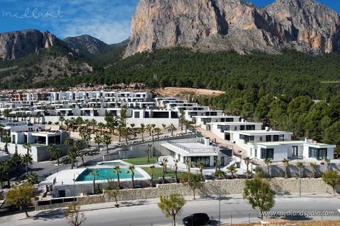 Villa i Polop, Alicante, Polop - € 470.000 | Ref: N-7046716 - foto 1