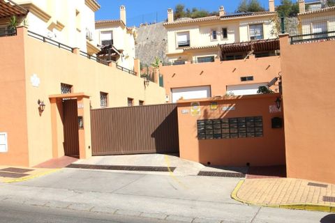 Villa i Fuengirola, Malaga, Fuengirola - € 549.000 | Ref: R5179501 - foto 32
