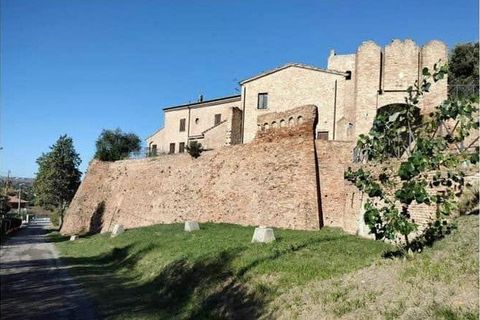 Villa i Coriano, Rimini, Coriano - € 420.000 | Ref: es5554831 - foto 1