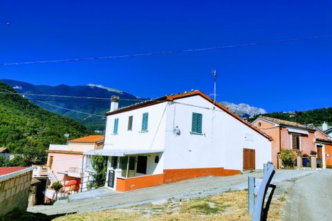 Villa i Farindola, Pescara, Farindola - € 39.900 | Ref: AR524 - foto 1