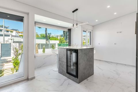 Villa i Amadora, Lisbon, Amadora - € 1.100.000 | Ref: C0483-01559 - foto 21