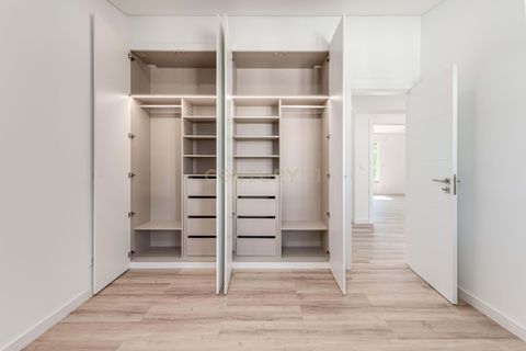 Villa i Amadora, Lisbon, Amadora - € 1.100.000 | Ref: C0483-01559 - foto 35