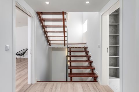 Villa i Amadora, Lisbon, Amadora - € 1.100.000 | Ref: C0483-01559 - foto 39