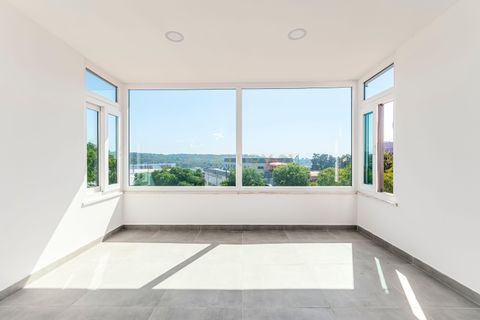 Villa i Amadora, Lisbon, Amadora - € 1.100.000 | Ref: C0483-01559 - foto 41