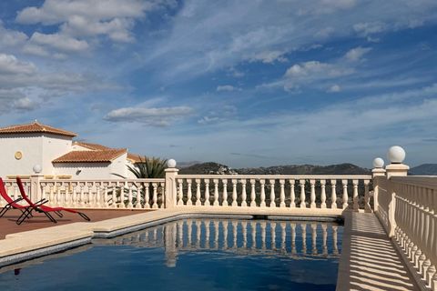 Villa i Calpe, Alicante, Calpe - € 690.000 | Ref: F1192/6084 - foto 1
