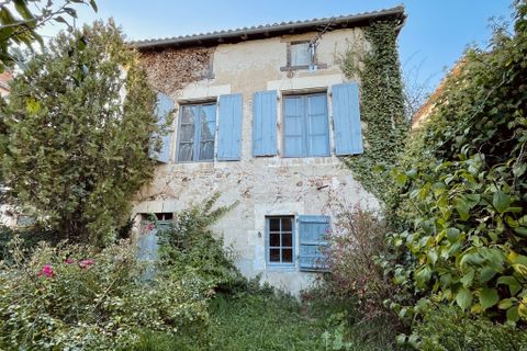 Villa en Confolens, Charente - foto 1