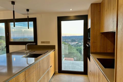 Villa i Lloret De Mar, Gerona, Lloret De Mar - € 869.500 | Ref: KBMN420 - foto 6
