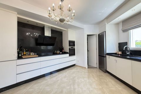 Villa a Marbesa, Malaga, Marbesa - € 1.355.000 | Ref: R5137579 - foto 2