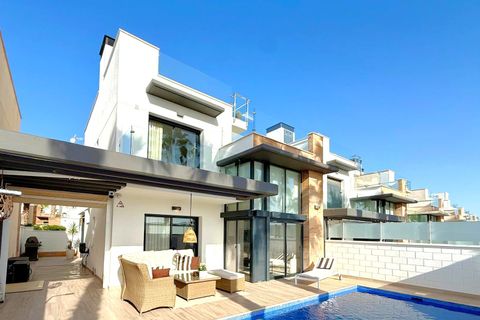 Villa a Cabo Roig, Alicante, Cabo Roig - € 449.900 | Ref: 12955 - foto 2