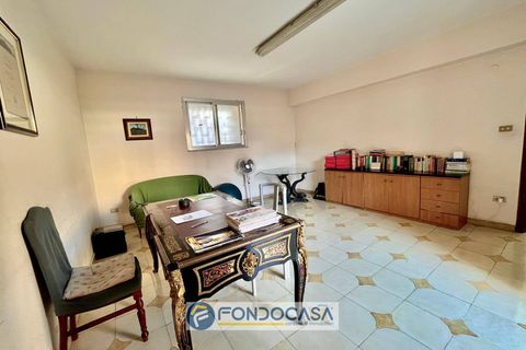 L'establiment comercial a Sant'Antimo, Naples, Sant'Antimo - € 400/mes | Ref: via mascagni - foto 8