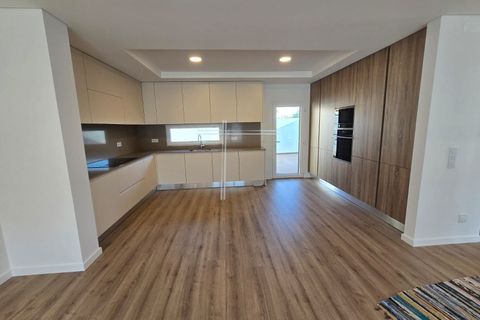 Byhus i Almada, Setubal, Almada - € 750.000 | Ref: 17214 - foto 34