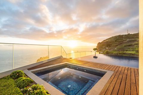 Villa i Camara de Lobos, Madeira, Camara de Lobos - € 3.000.000 | Ref: 25-1027 - foto 1