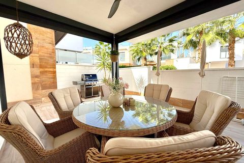 Villa a Cabo Roig, Alicante, Cabo Roig - € 449.900 | Ref: V-35679 - foto 4