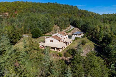 Landejendom i Fermignano, Pesaro and Urbino, Fermignano - € 1.190.000 | Ref: CBI160-2553-142 - foto 25