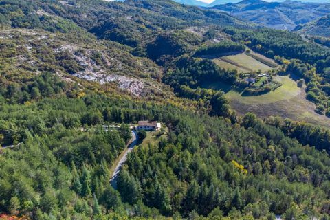 Landejendom i Fermignano, Pesaro and Urbino, Fermignano - € 1.190.000 | Ref: CBI160-2553-142 - foto 34