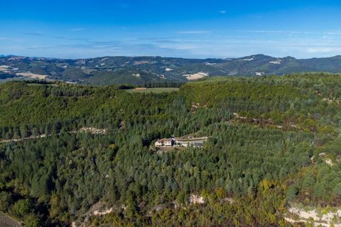Landejendom i Fermignano, Pesaro and Urbino, Fermignano - € 1.190.000 | Ref: CBI160-2553-142 - foto 36