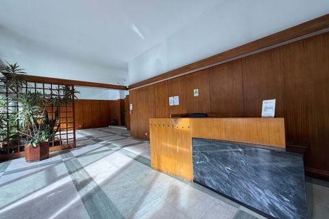 Apartament a Lisbon, Lisbon, Lisbon - € 4.400/mes | Ref: CB01-0736 - foto 32