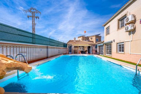 Villa a Torrevieja, Alicante, Torrevieja - € 645.000 | Ref: AC18-2640/11012 - foto 40
