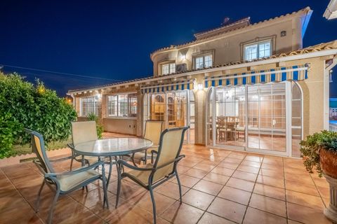 Villa a Torrevieja, Alicante, Torrevieja - € 645.000 | Ref: AC18-2640/11012 - foto 46