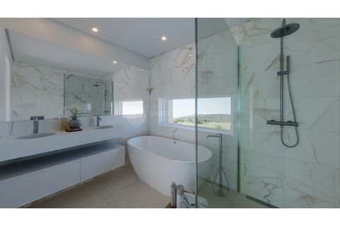 Villa a Silves, Faro, Silves - € 685.000 | Ref: EA-RVF.4 - foto 6