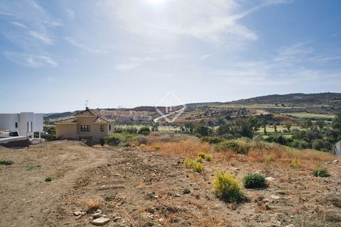 Helårsgrund i Estepona, Malaga, Estepona - € 350.000 | Ref: EST63934 - foto 31