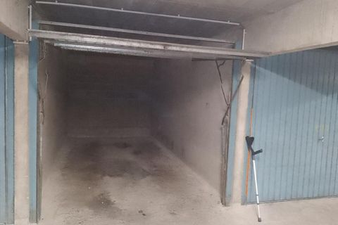 Parkeringsplads i Rennes, Ille-et-Vilaine, Rennes - € 34.500 | Ref: 425643SKAS - foto 2