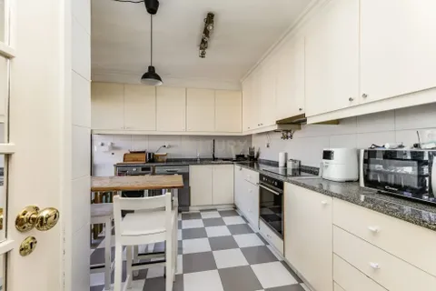 Lejlighed i Alges, Lisbon, Alges - € 595.000 | Ref: C0222-06582 - foto 9