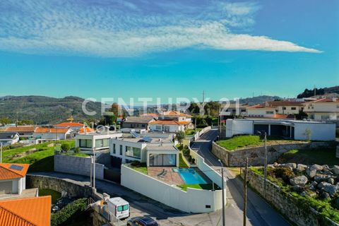 Villa i Guimaraes, Braga, Guimaraes - € 649.000 | Ref: C0256-02940 - foto 35