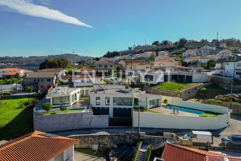 Villa i Guimaraes, Braga, Guimaraes - € 649.000 | Ref: C0256-02940 - foto 31