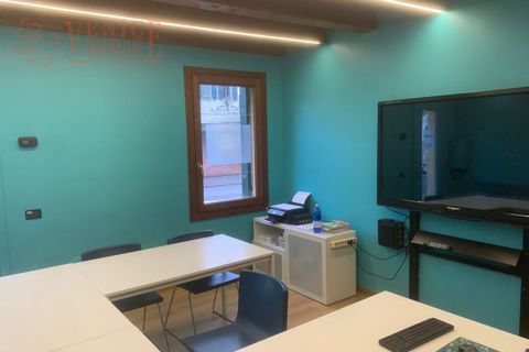 Erhvervsejendom i Venice, Venice, Venice - € 190.000 | Ref: AC314 - foto 9