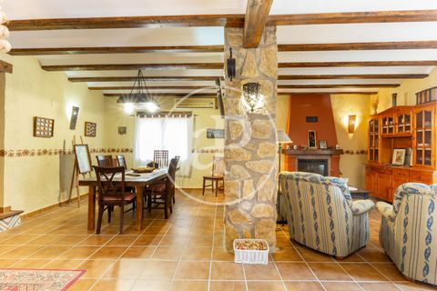 Villa a Utiel, Valencia, Utiel - € 240.000 | Ref: VV2506012 - foto 3