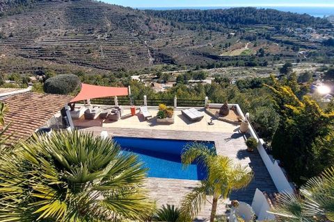 Villa a Calpe, Alicante, Calpe - € 1.050.000 | Ref: AG19MLSC8367530 - foto 3