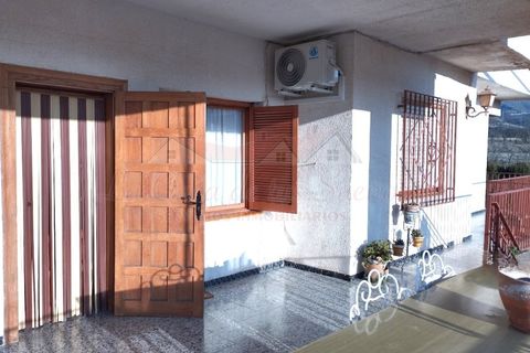 Villa a Petrer, Alicante, Petrer - € 312.000 | Ref: XAL_1033 - foto 2
