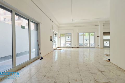 Erhvervsejendom i Taranto, Taranto, Taranto - € 98.000 | Ref: 09801 - foto 1