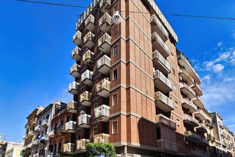 Erhvervsejendom i Taranto, Taranto, Taranto - € 98.000 | Ref: 09801 - foto 3