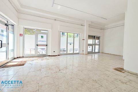 Erhvervsejendom i Taranto, Taranto, Taranto - € 98.000 | Ref: 09801 - foto 11