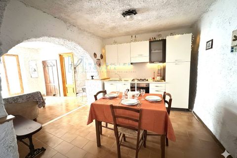 Villa i Vendone, Savona, Vendone - € 105.000 | Ref: 996 - foto 2