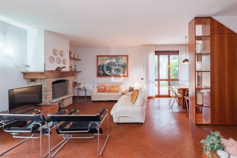 Villa a Macherio, Monza and Brianza, Macherio - € 520.000 | Ref: CBI154-2990-85 - foto 6