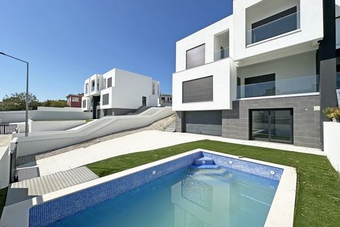 Byhus i Corroios, Setubal, Corroios - € 775.000 | Ref: NC0286 - foto 1