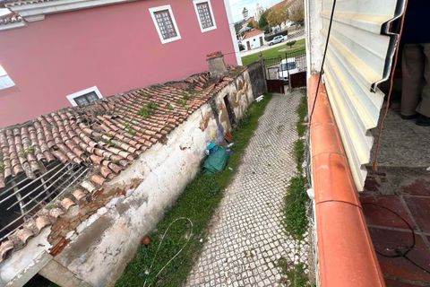 Villa a Alenquer, Lisbon, Alenquer - € 140.000 | Ref: ALVER-216591 - foto 6