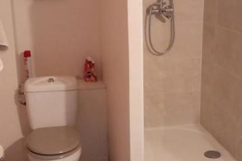 Estudi a Saint-Quentin-Fallavier, Isere, Saint-Quentin-Fallavier - € 500/mes | Ref: 738800 - foto 2