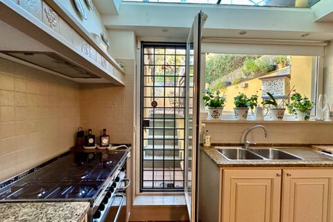 Villa a Rome, Rome, Rome - € 585.000 | Ref: CBI075-689-129805 - foto 26